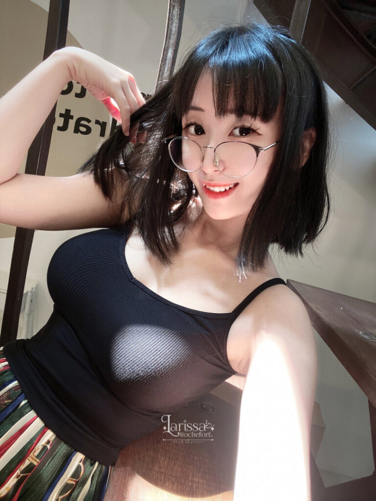 Cosplay – Asian – Indonesian – Larissa Rochefort – Nude