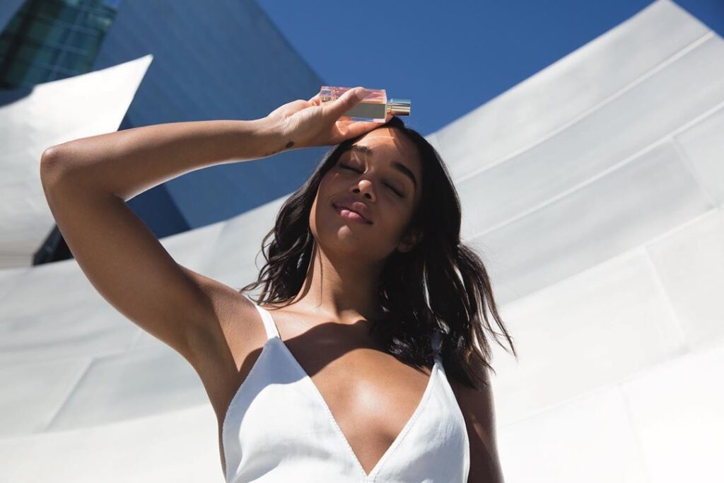 Celeb – Ebony – Laura Harrier – Nude