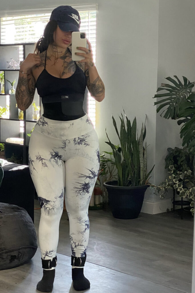 OnlyFans – T H I C C – _Leovenus – babyypleasee – prettyplsbaby – prettyplsdaddy – Nude