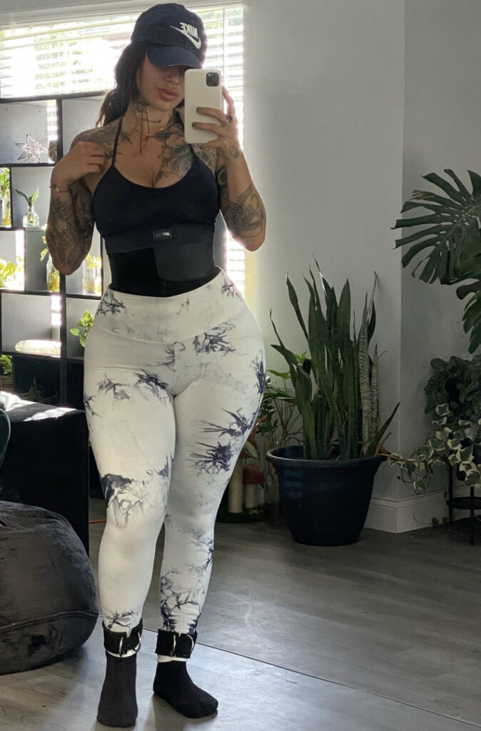OnlyFans – T H I C C – _Leovenus – babyypleasee – prettyplsbaby – prettyplsdaddy – Nude