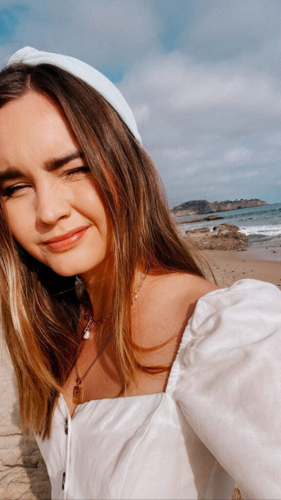 Celeb – Liana Liberato – Nude