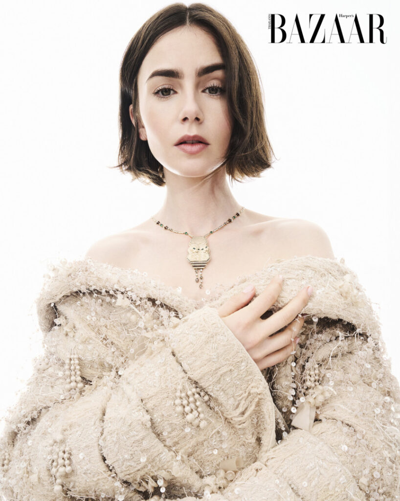 Celeb – Lily Collins – Nude