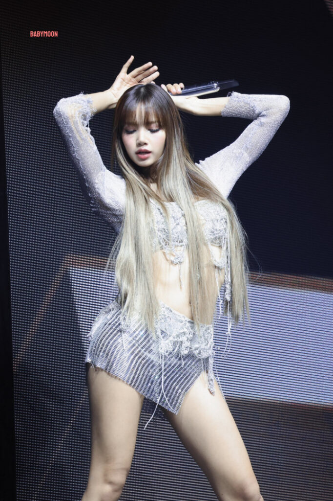 Celeb – Asian – Lisa | BLΛƆKPIИK (Blackpink) – Nude