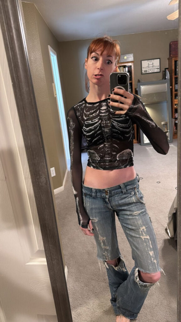 Celeb – Lisa Foiles – Nude