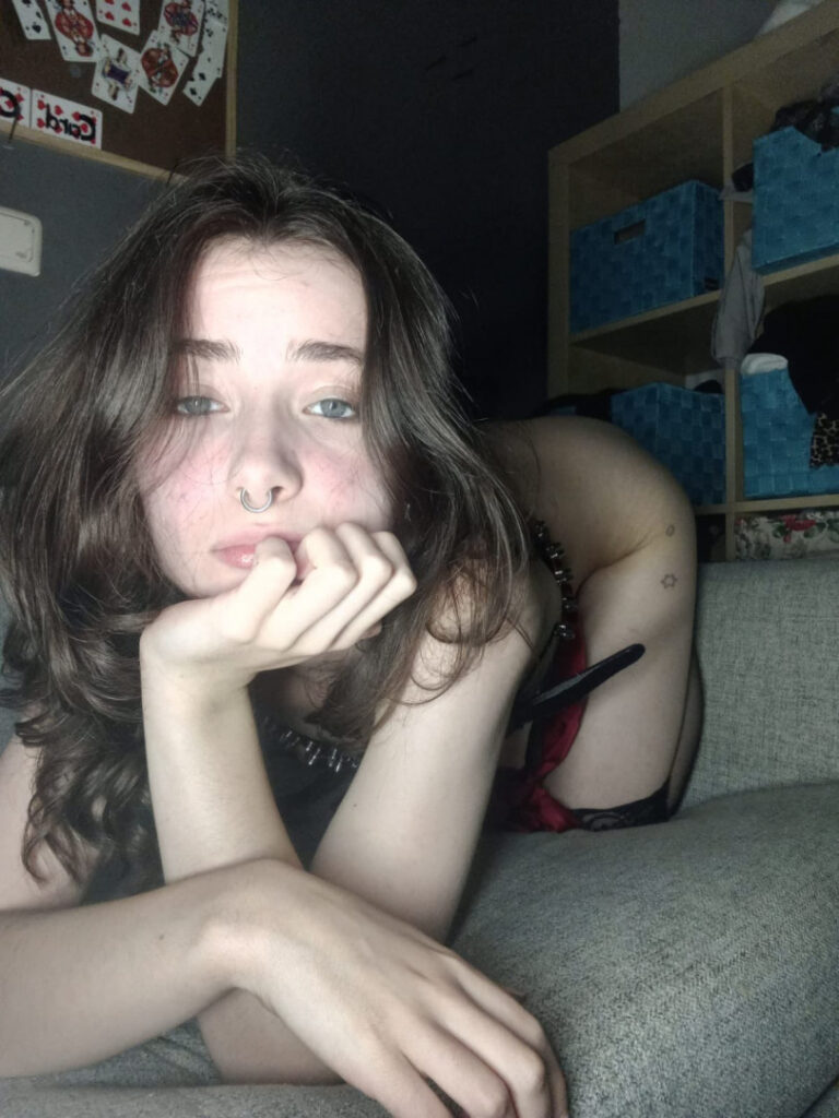 TikTok – Teen – lliz_44 / taliza_.44 – Nude Leaks