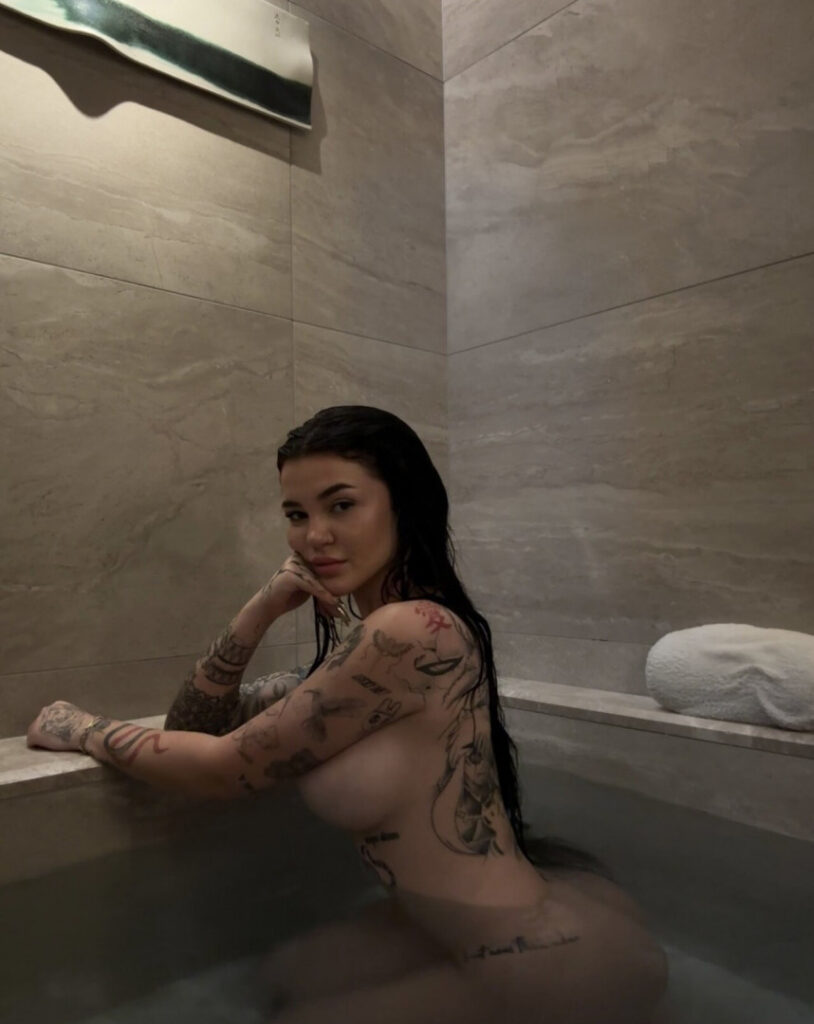 Twitch – OnlyFans – lunaelliee – bvchfvce – Nude Leaks