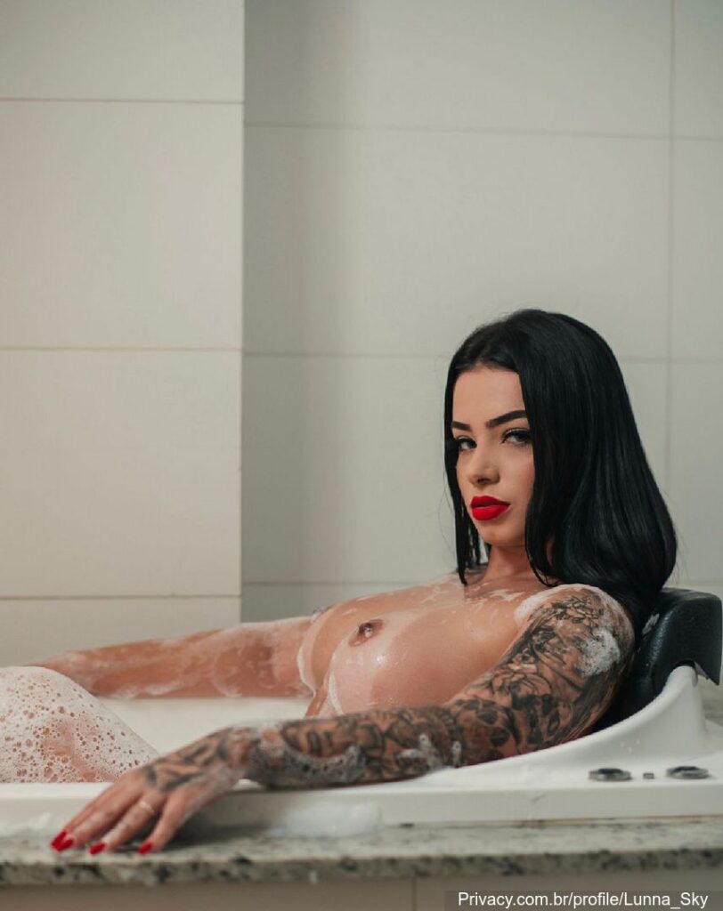 Brazil – CameraPrive – Cam Girls – Lunna Sky – Nude Leaks