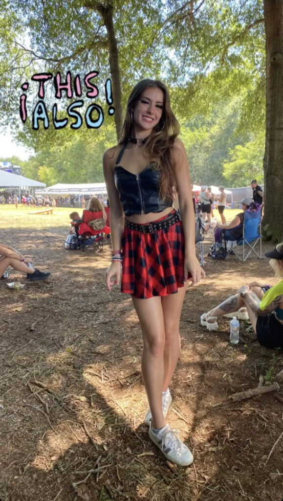 TikTok – Instagram – luweazl / @luweazl / Luisa – Nude Leaks