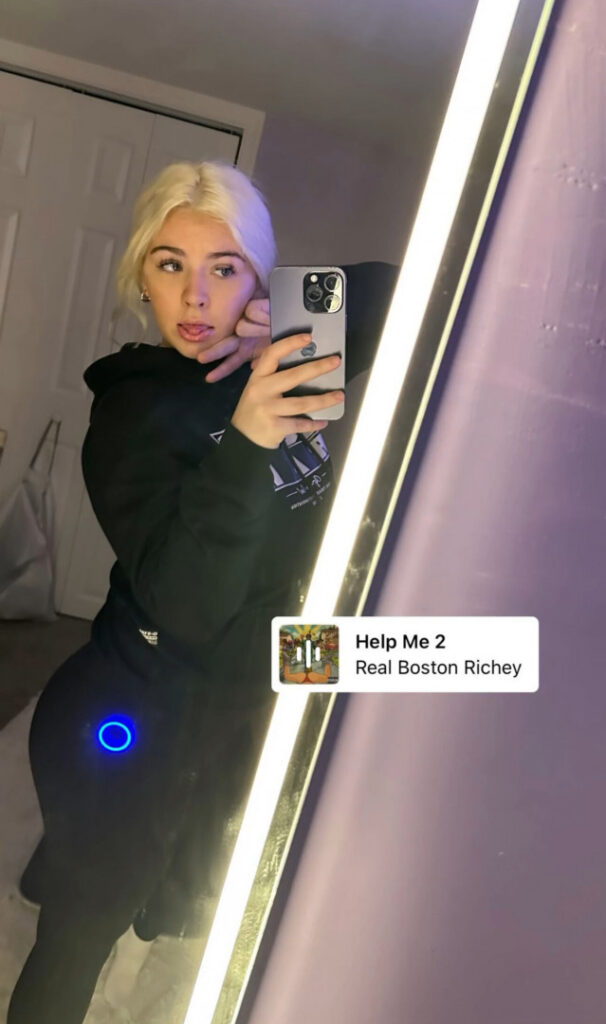 TikTok – T H I C C – Teen – maddydeebaddie – Nude