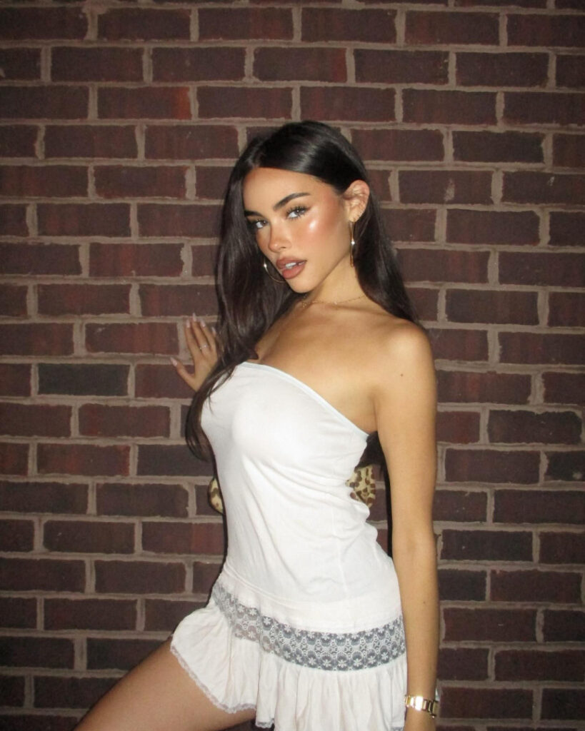 Celeb – Madison Beer – Nude