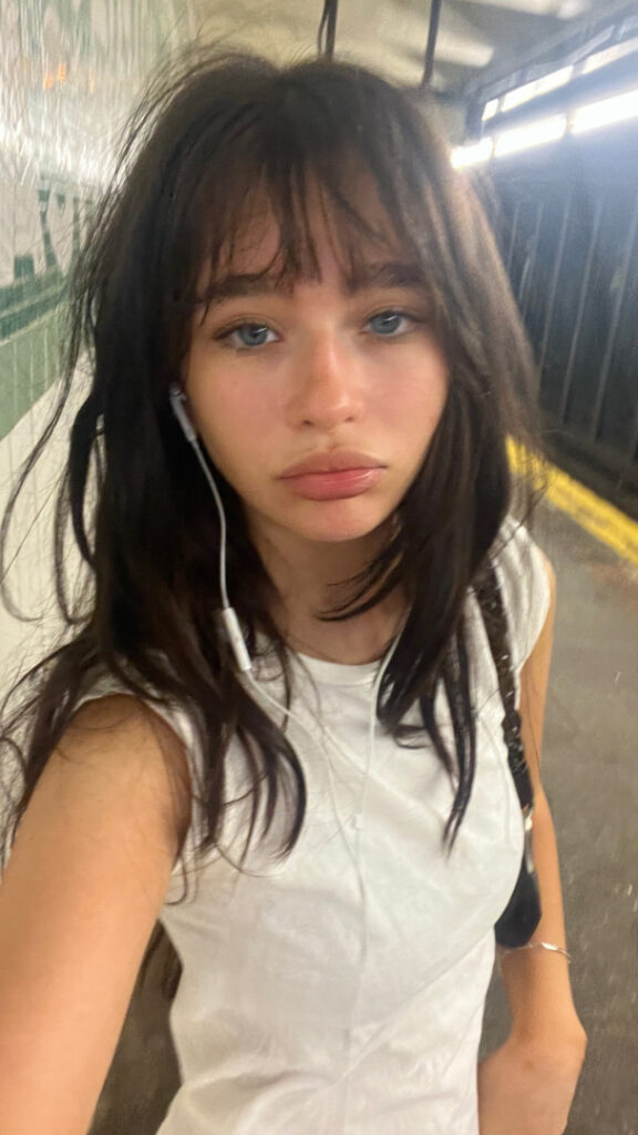 Celeb – Malina Weissman – Nude