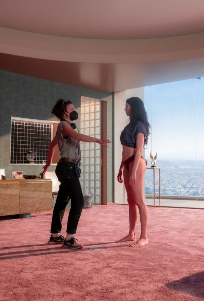 Celeb – Margaret Qualley – Nude