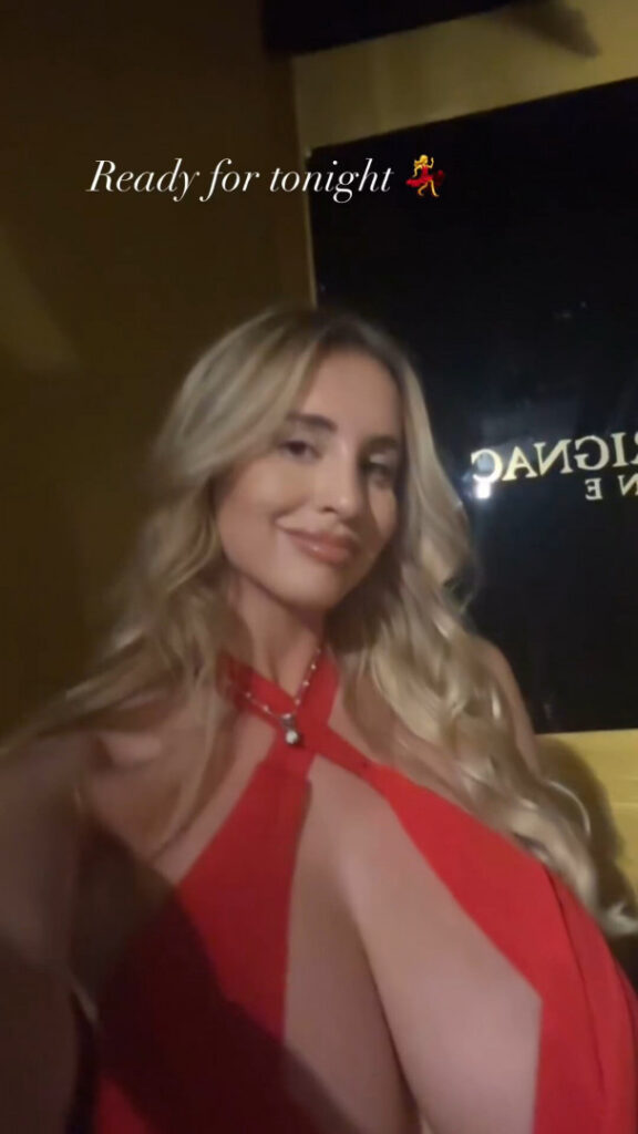 Instagram – Maria Arreghini – Nude