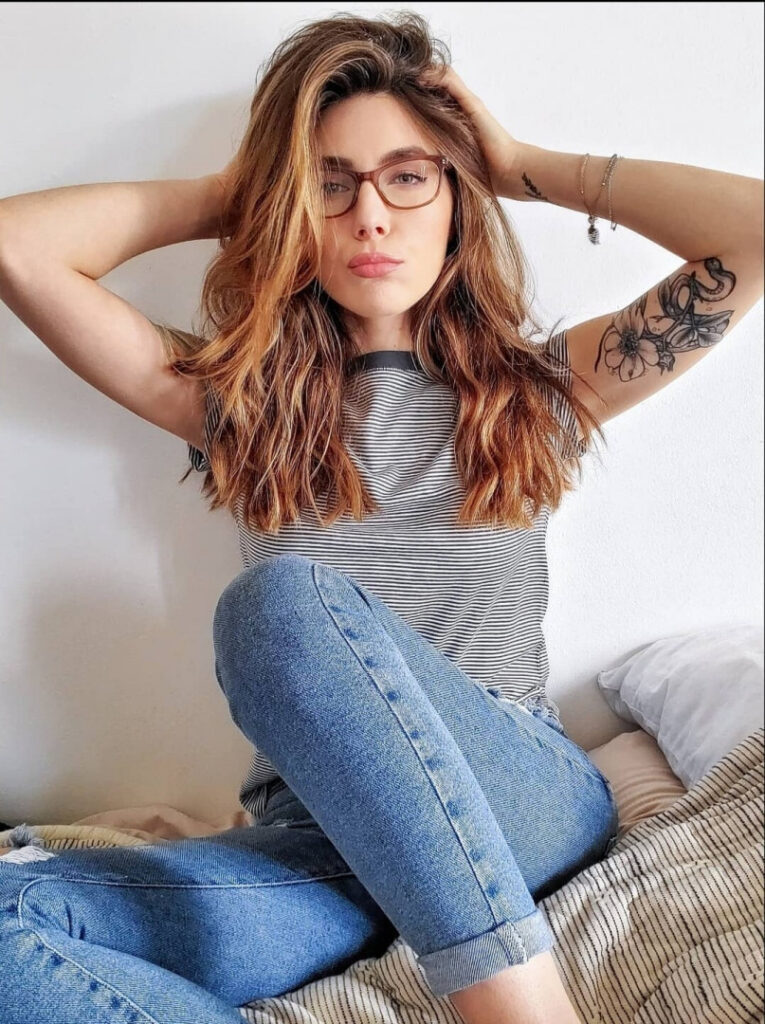 Youtube – marzz / marzzzzy – Nude