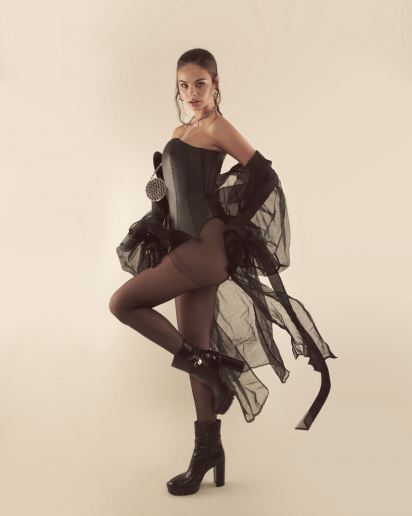 Instagram – Meika woollard – Nude Leaks