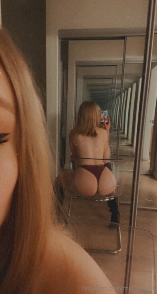 OnlyFans – Teen – mia_monet – Nude