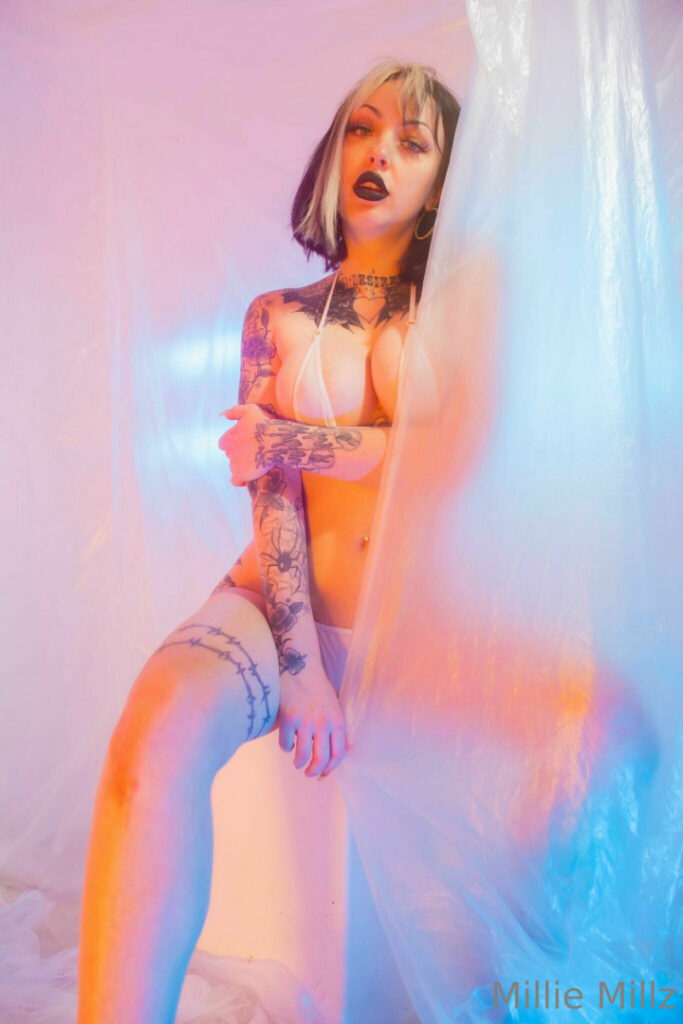 OnlyFans – milliemillz /  MillieKnoxx / Millie Millz – Nude