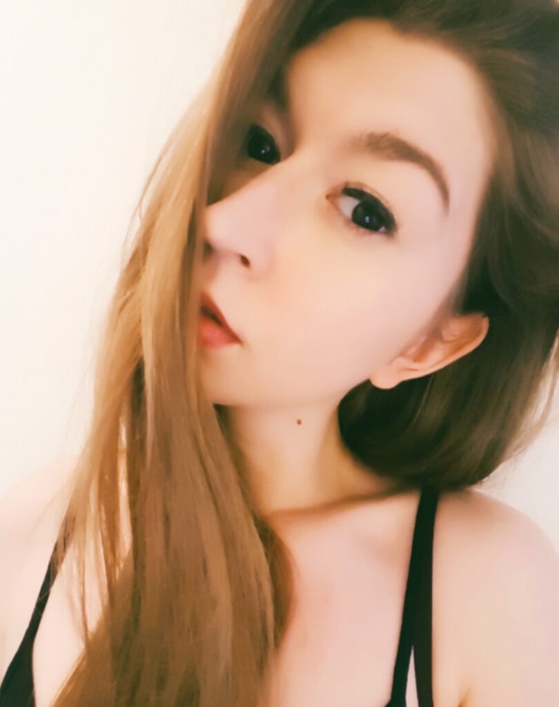 ManyVids – Miss Lilly Lynn – Nude Leaks