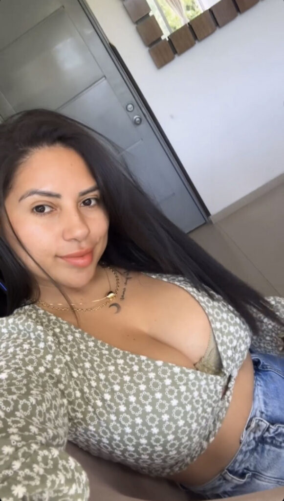 OnlyFans – Cam Girls – Latina – MissNiley / NileyLop / Niley Lopez – Nude