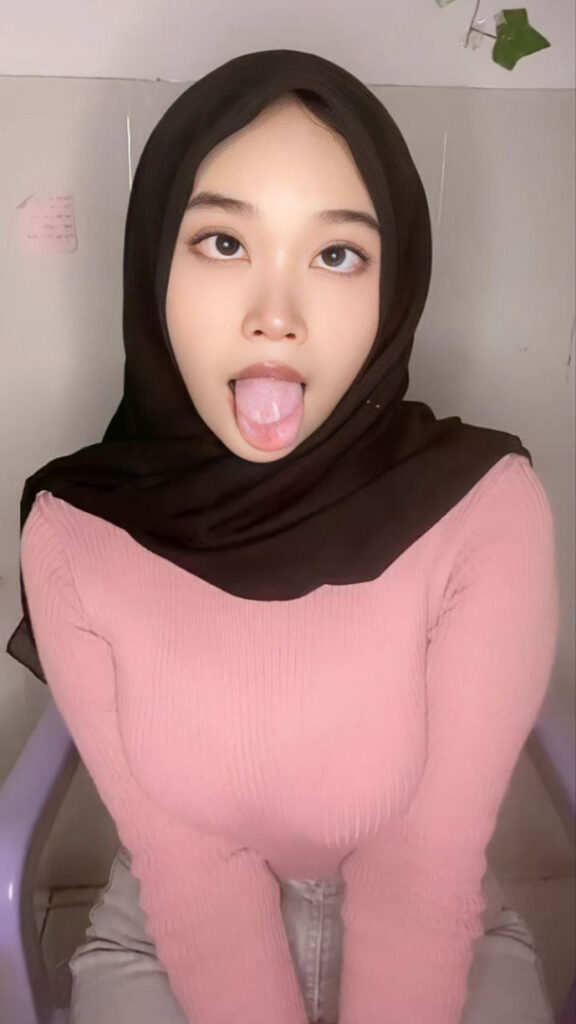 TikTok – Instagram – Indonesian – moccamatchaicy / shei.ran – Nude Leaks