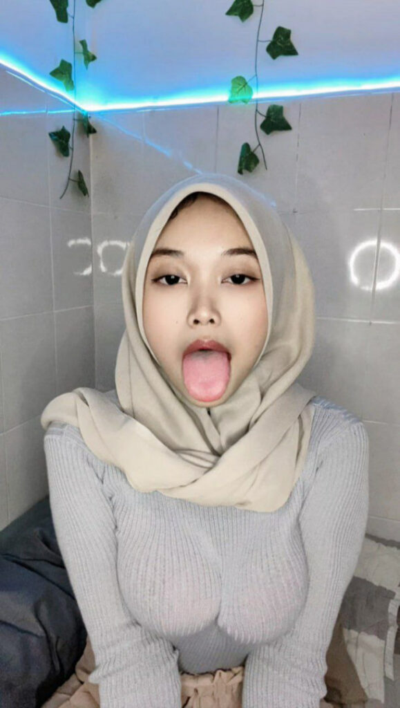 TikTok – Instagram – Indonesian – moccamatchaicy / shei.ran – Nude Leaks