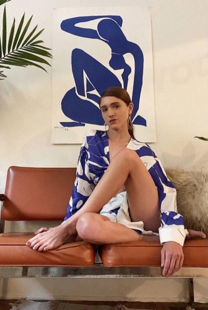 Celeb – Natalia Dyer – Nude