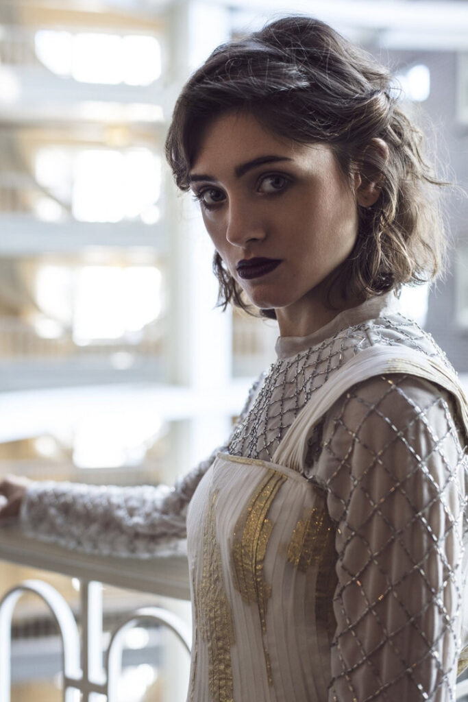 Celeb – Natalia Dyer – Nude