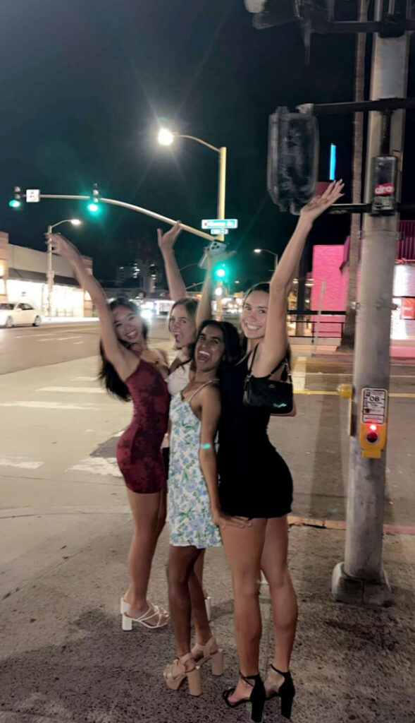 Nicole Laeno – Nude