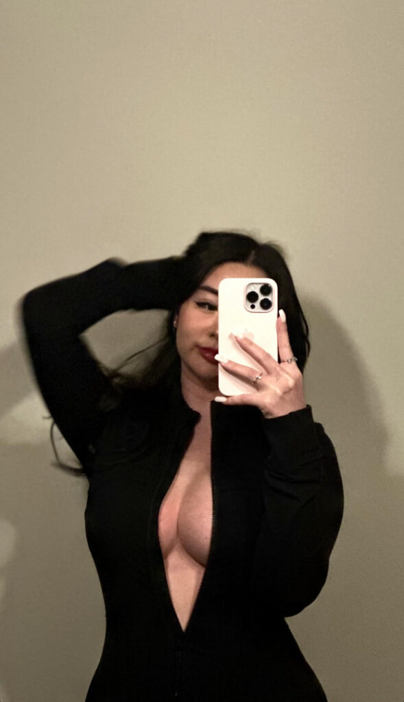 OnlyFans – T H I C C – Asian – Nimkgyugen – Nude