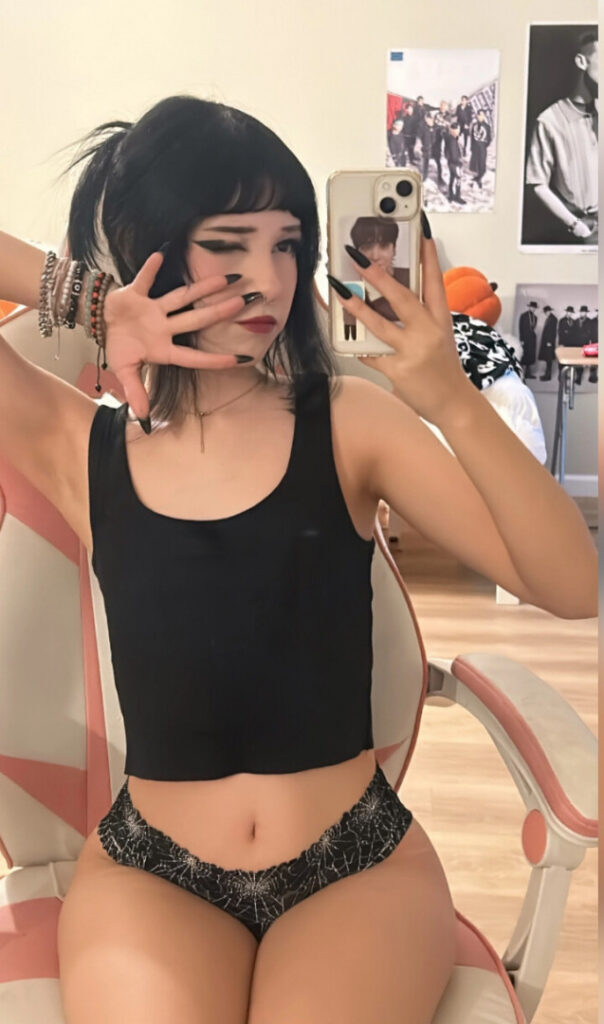 Patreon – TikTok – Instagram – okneesuh / kneesuh / nisa – Nude