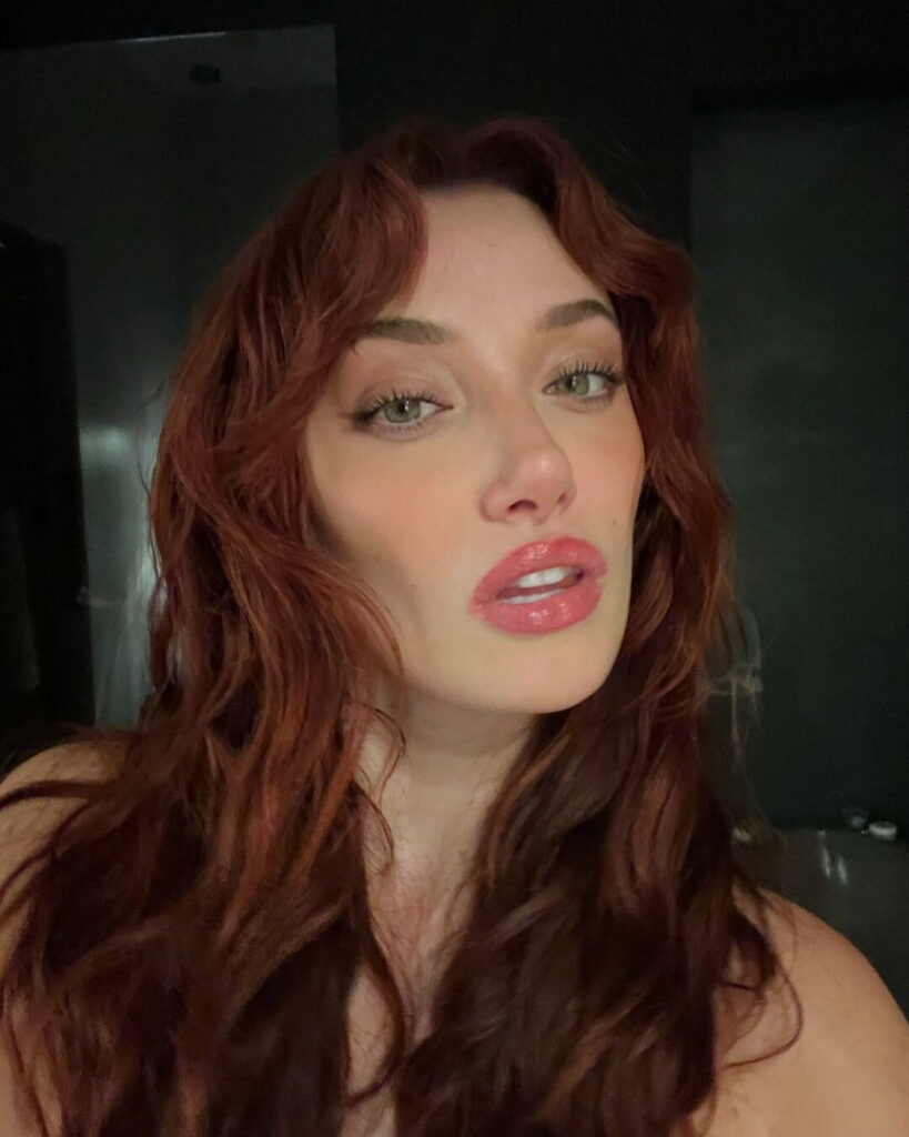 Instagram – Olivia O’Brien – Nude