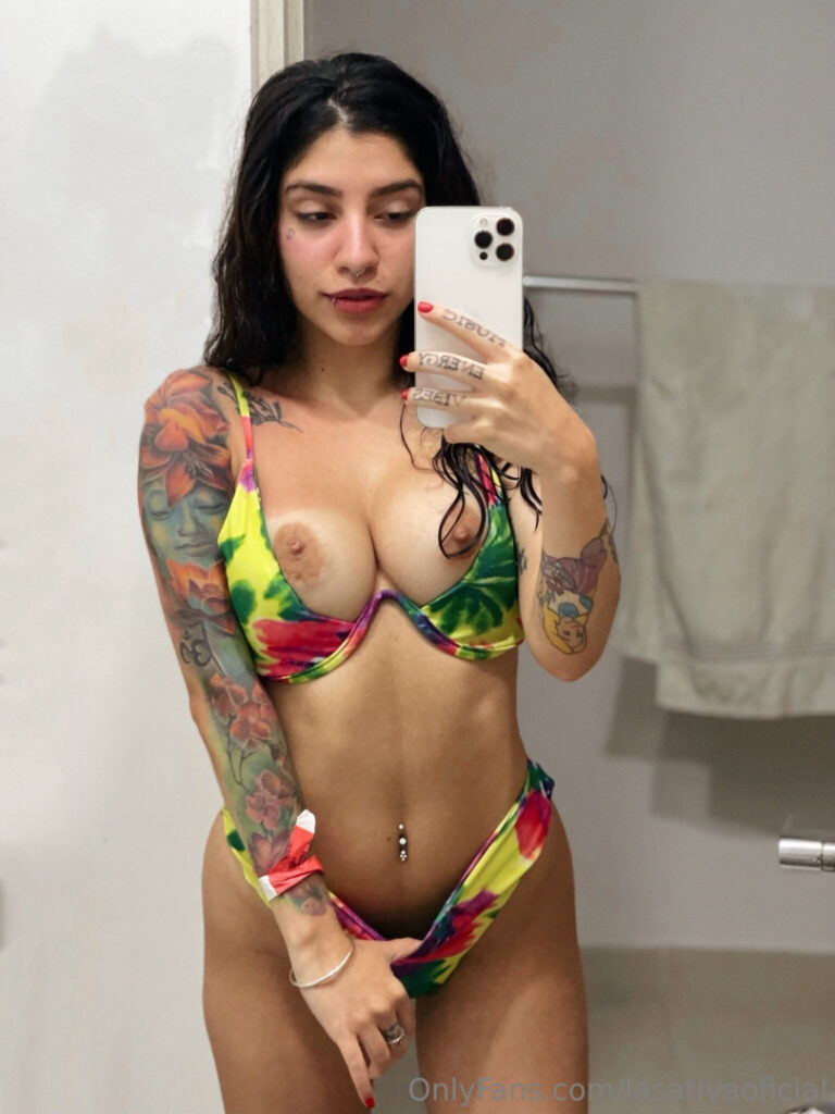 OnlyFans – petitesativa Taysha Sativa / Taty vento – Nude