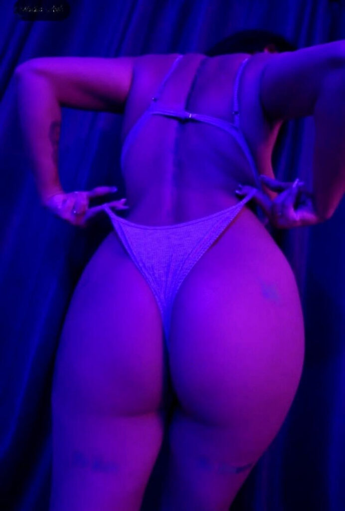 Twitch – Instagram – Pinkgeek – MYM – Nude Leaks