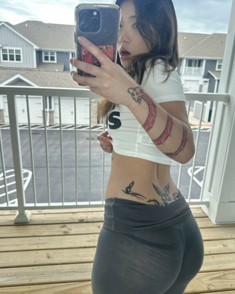 OnlyFans – Asian – playbunyy | sophia.mina | asianmfdoll – Nude