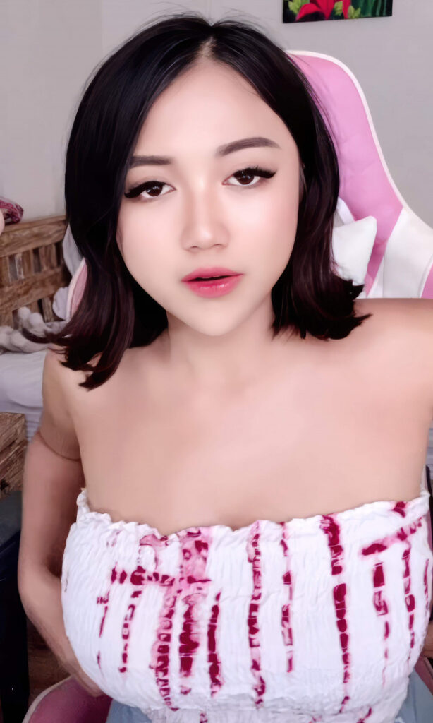 TikTok – Instagram – Asian – Indonesian – POCONG PERAMAL – Nude Leaks