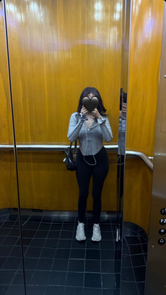 Twitch – T H I C C – Pokimane – Nude