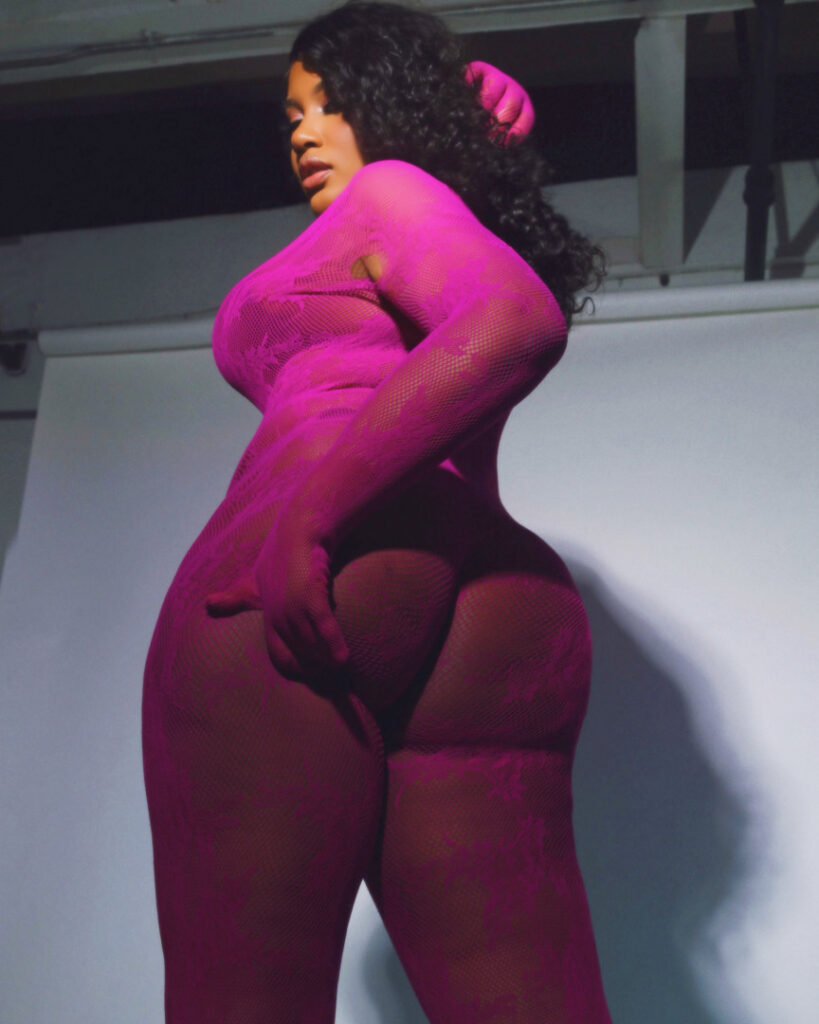 Youtube – T H I C C – Ebony – Punkythesinger aka punkyxshydemon OF that’s her name – Nude Leaks
