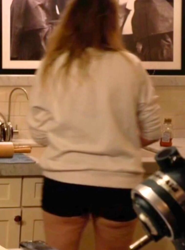 Twitch – QTCinderella – Nude