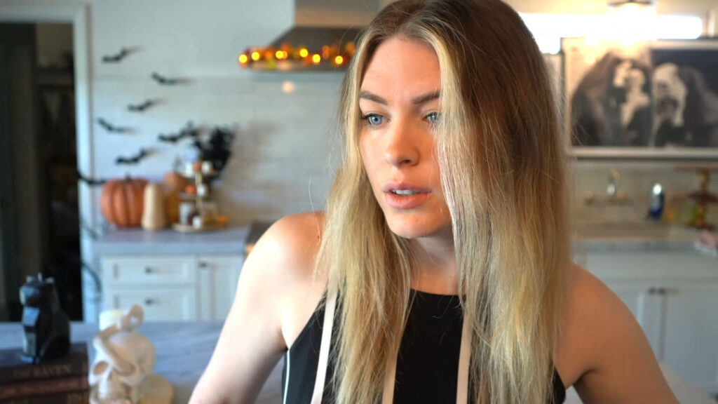 Twitch – QTCinderella – Nude