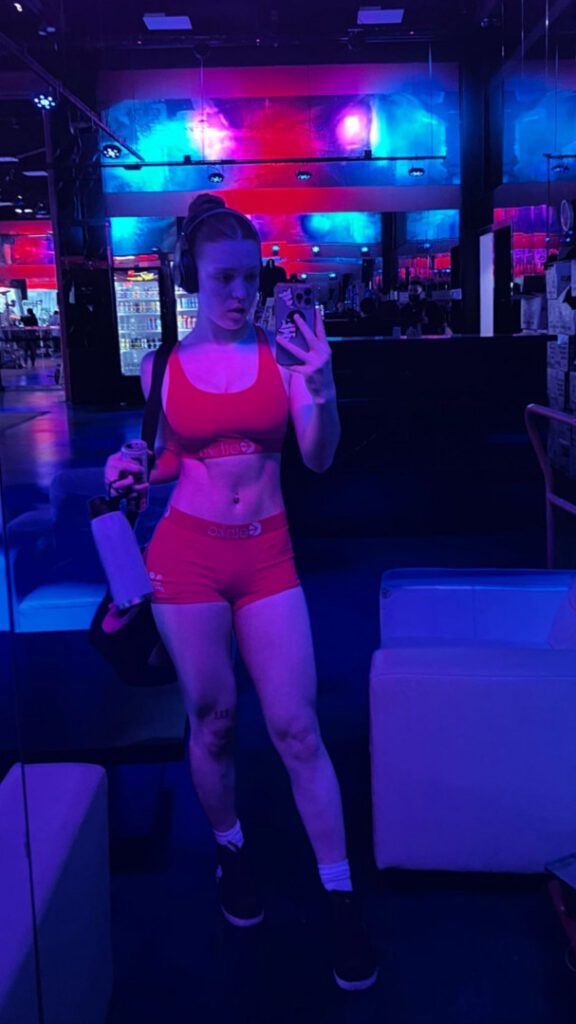 TikTok – Instagram – Redfflame – Nude