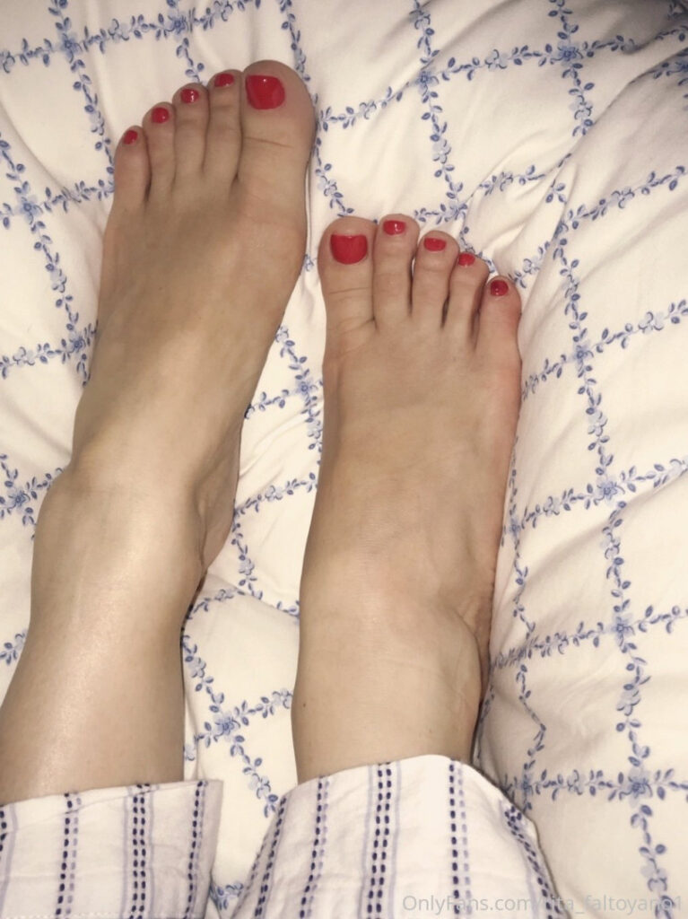 OnlyFans – Feet – Rita Faltoyano – Nude