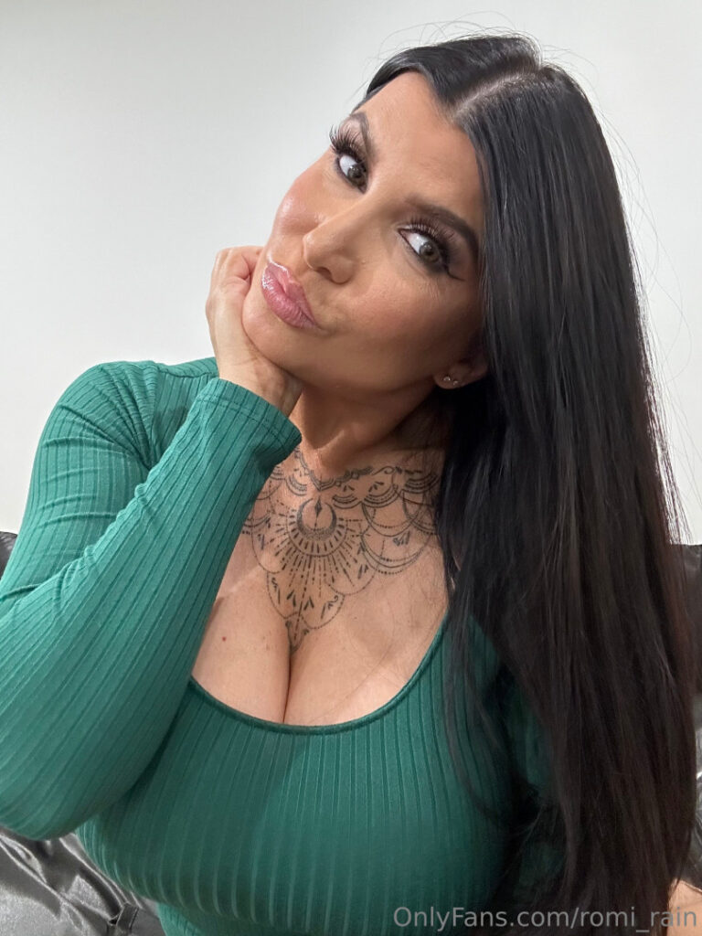 OnlyFans – XXX – MILF – Romi Rain – Nude