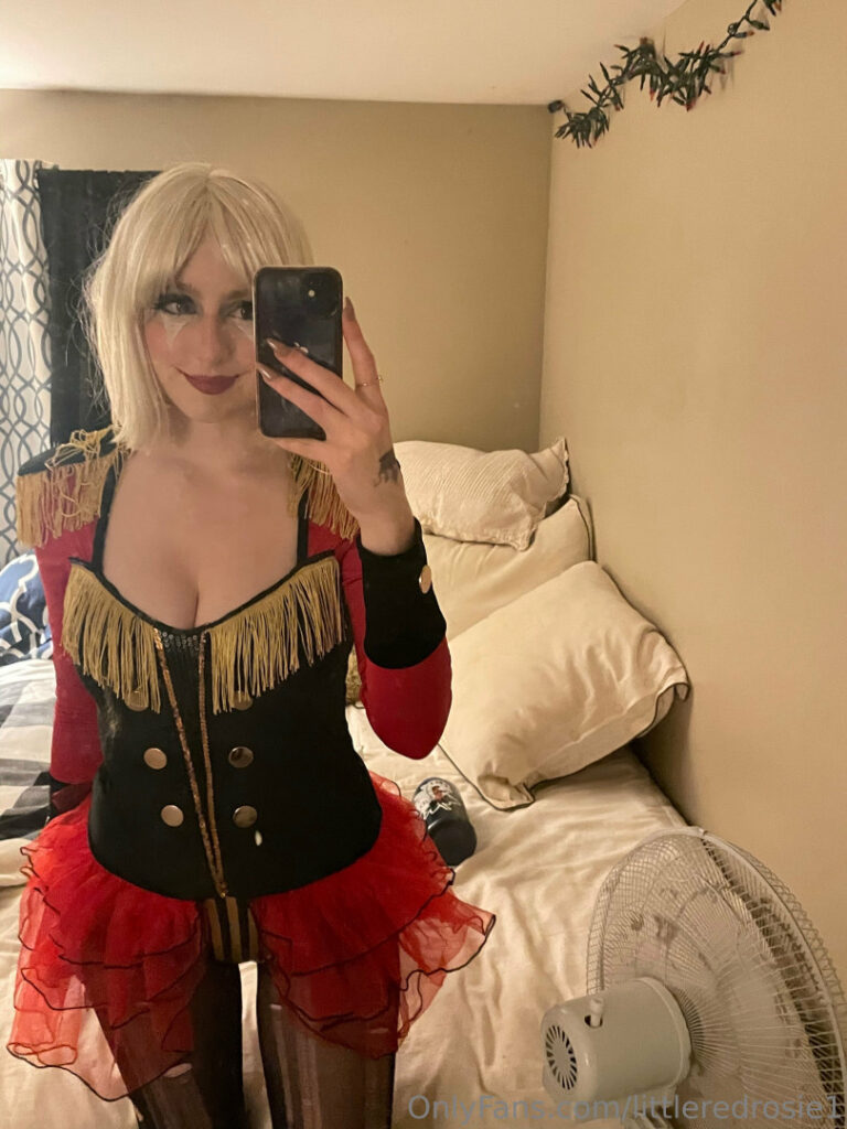 Reddit – Rosie Fae/ littleredrosie1/ ChanceUnlikely659 – Nude Leaks