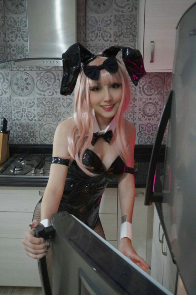 Instagram – s.meriweather – Nude