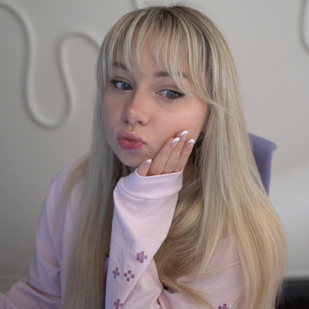 Twitch – TikTok – Cosplay – Sagemommy / Jessick / sagemommy69 / sagemommysucks – Nude