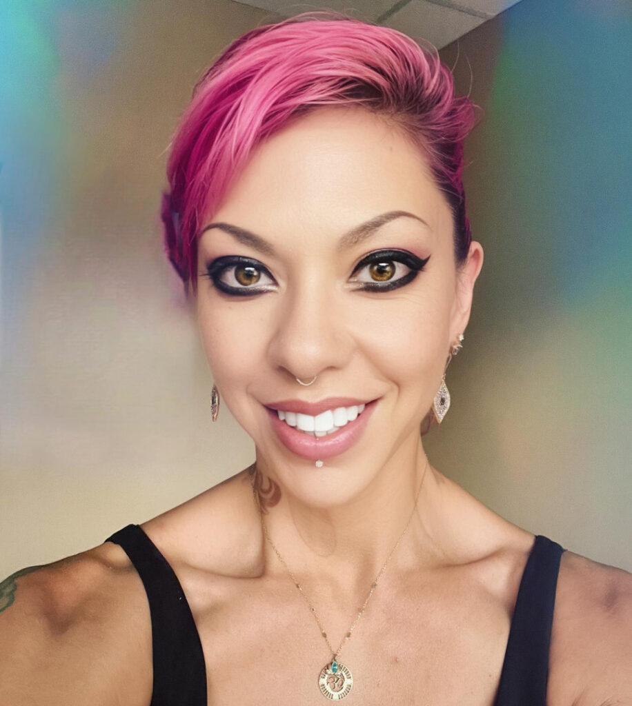 Celeb – Satine Phoenix – Nude