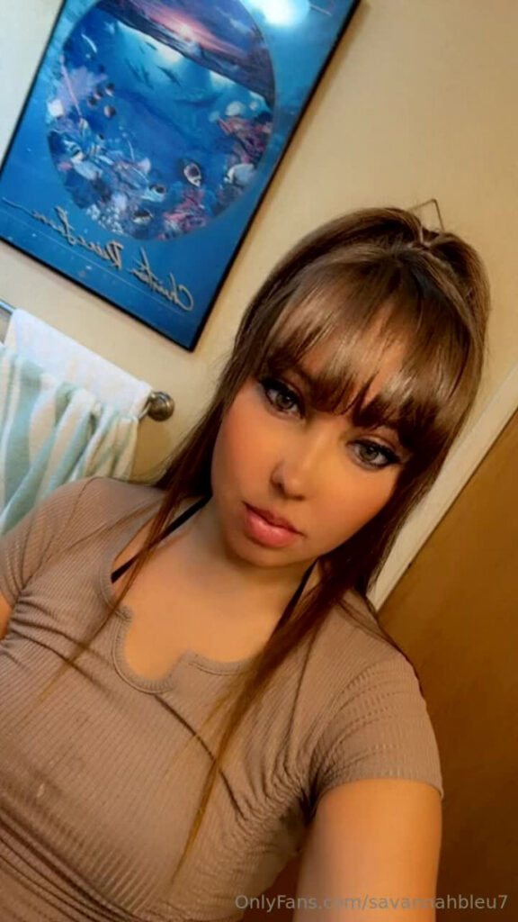OnlyFans – MILF – Petite – Savannahbleu7 / savannahbleufire – Nude Leaks