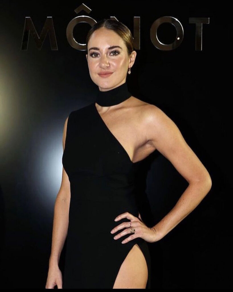 Celeb – Shailene Woodley – Nude