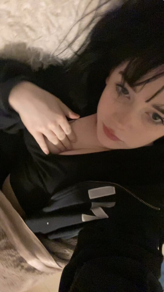 TikTok – Cosplay – shelbypng – Nude