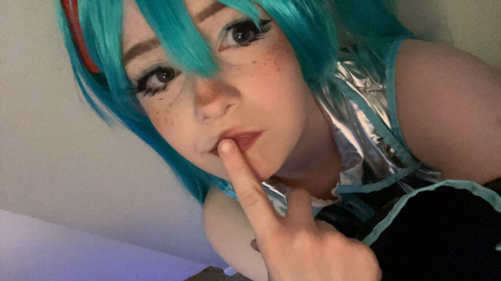 TikTok – Cosplay – shelbypng – Nude